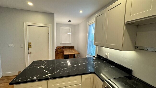 Photo - 24 Farrington Ave Unidad 1