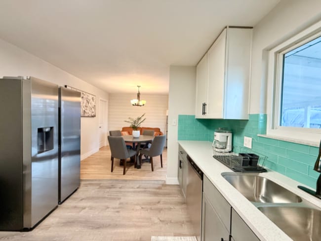 Photo - 9989 Dodge Dr