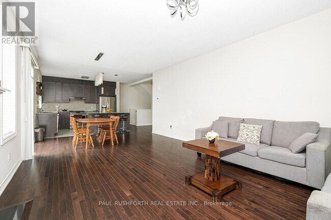 Photo - 54 Moonbeam St