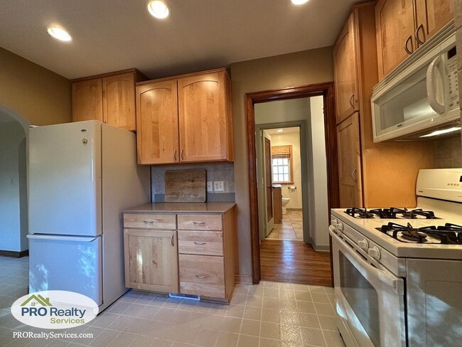 Photo - 3 Bedroom House **$1,000.00 off December's Rent with a December 2025 Move In**