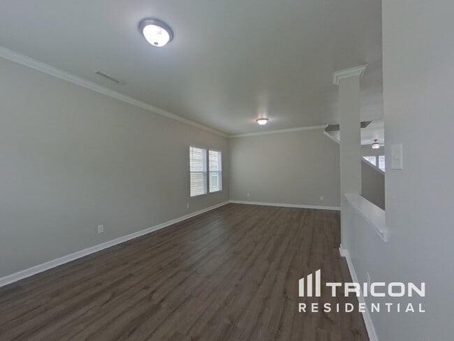 Photo - 2069 Durand Rd