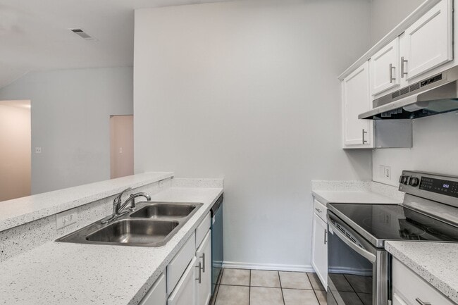 Photo - 1714 Tina Marie Rd