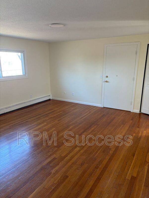 Building Photo - 797 Tucker Rd Unit 3