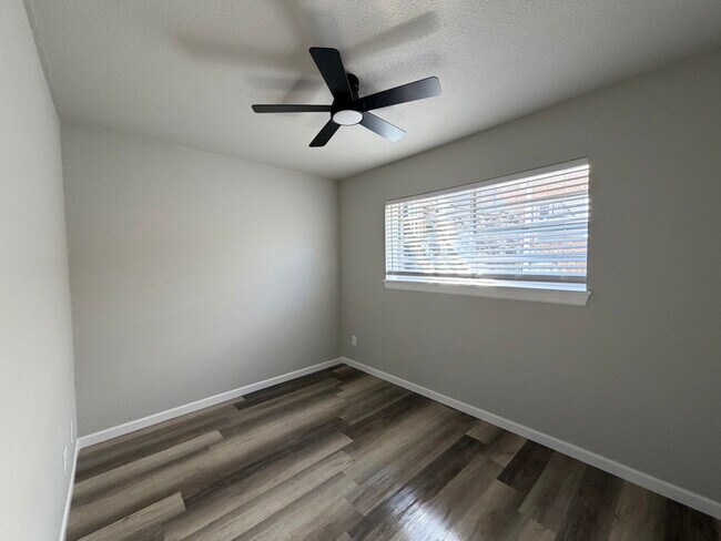 Photo - 501-507 W Spruce St Unidad 507