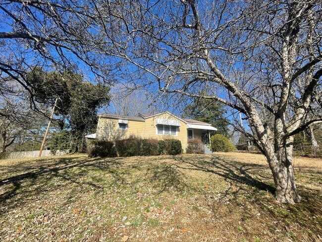Photo - Adorable 3 bedroom 1 bath home Located in Hickory