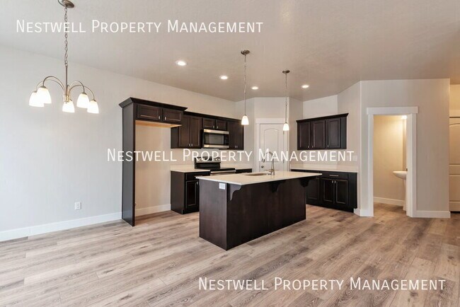 Photo - 1562 W State Rd