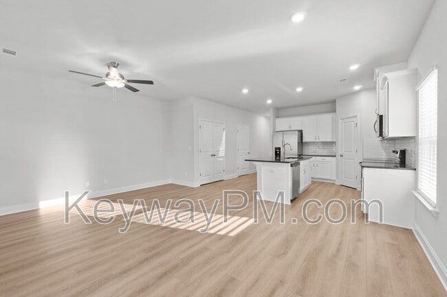 Photo - 1301 Newbern Dr