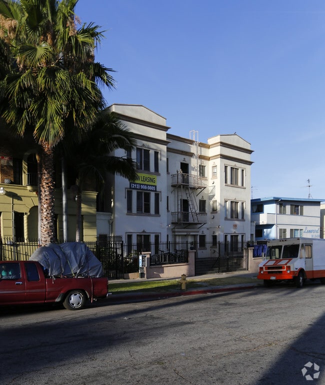 Photo - Leeward Apartments