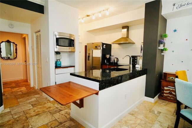 Photo - 1900 Van Buren St Unit 118B
