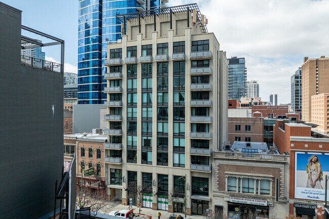 Alternate - Royalle Condominium