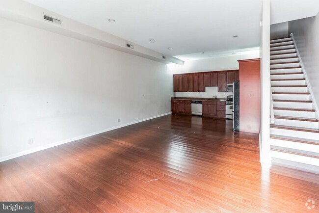 Building Photo - 2355 E York St Unit C Rental