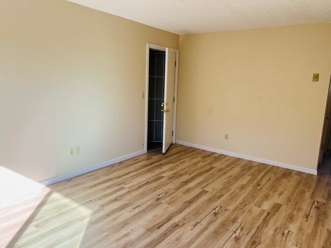 Photo - 2Bed/1Bath Second Floor Apartment in Brooklyn Neighborhood Unit 8