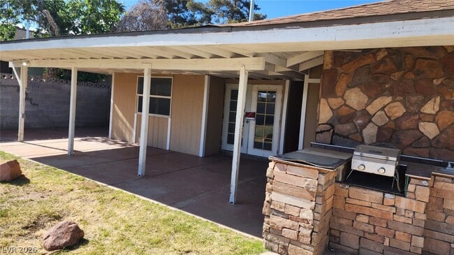Photo - 4897 W Sawyer Ave