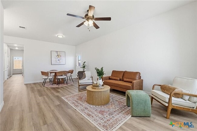 Photo - 504 Adley Ave Unidad A