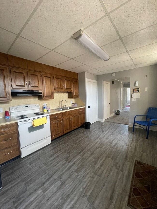 Building Photo - 1111 Walnut St Unit Apt 2