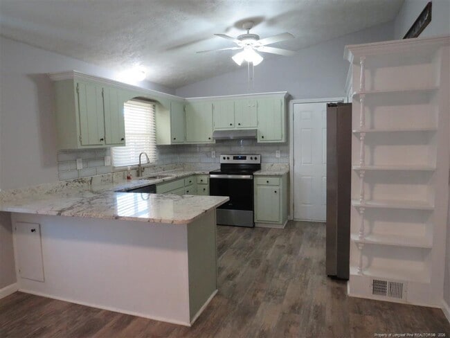 Photo - 760 Ashbrook Rd