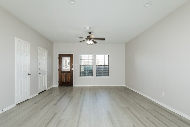 Photo - 23011 Black Mountain Ash Ct