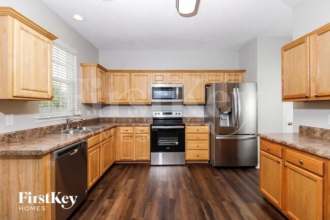 Photo - 6161 Glen Way Dr