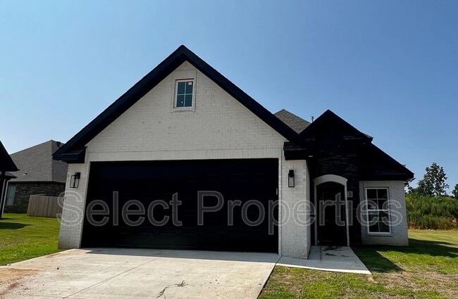 Building Photo - 4101 Stoke Dr