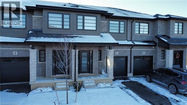 Photo - 520 Grey St