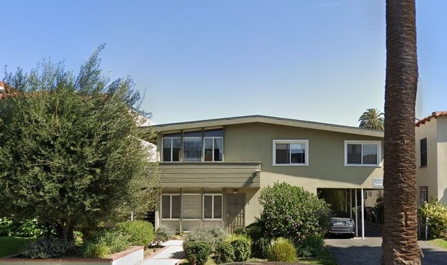 Building Photo - 136HAM