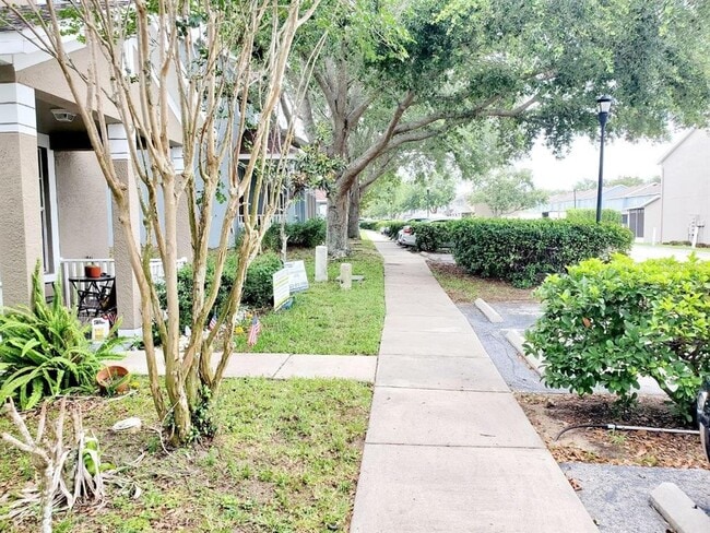Photo - 1513 Deer Tree Ln