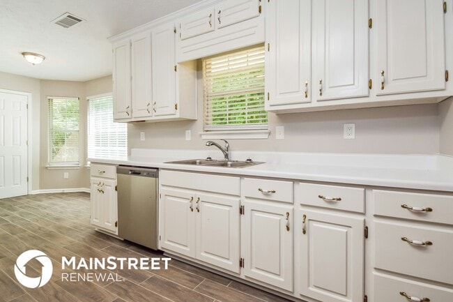 Photo - 714 Grove Pointe Cir