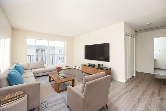 Photo - McMurray Manor