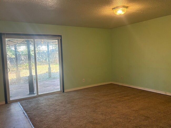 Photo - Three bedroom home in Del City