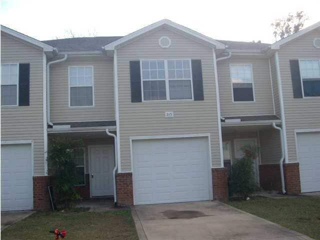 Photo - 215 Johnson Ct Townhome