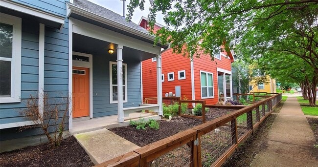 Photo - 1601 Miriam Ave