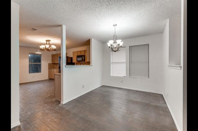 Photo - 509 Keble Dr