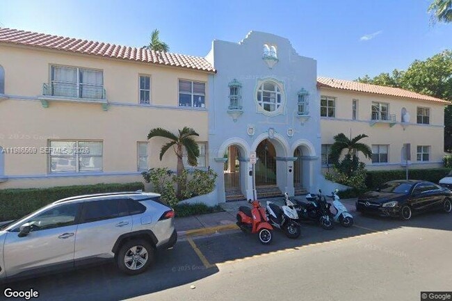 Building Photo - 736 13th St Unit 212