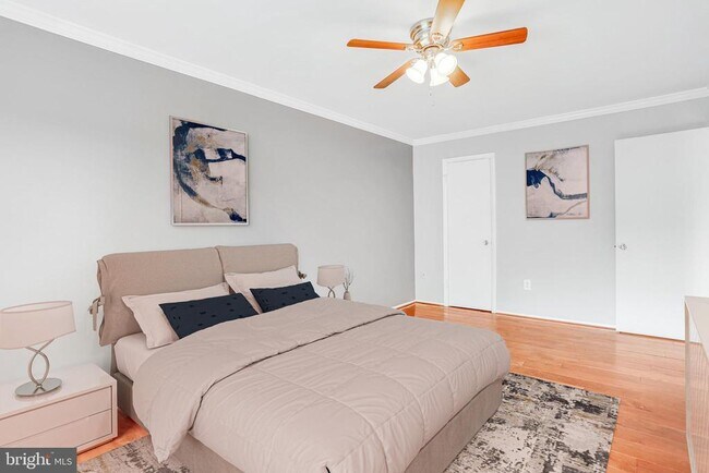 Photo - 3240 S 28th St Unit 303