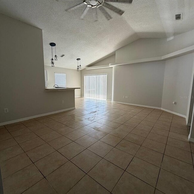 535 Rollins Dr