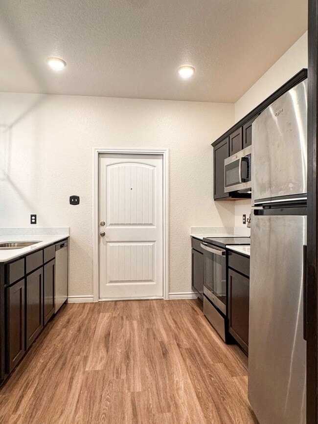 Photo - Great Location Townhome
