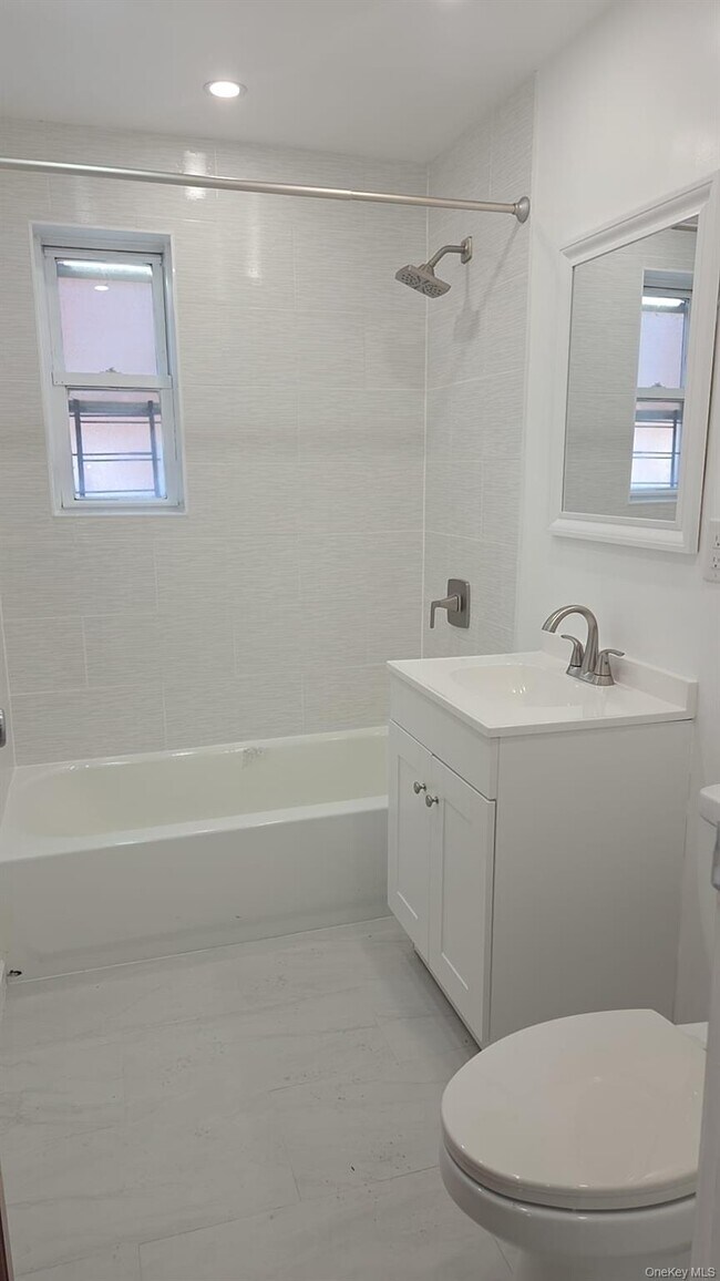 Photo - 1628 Allerton Ave