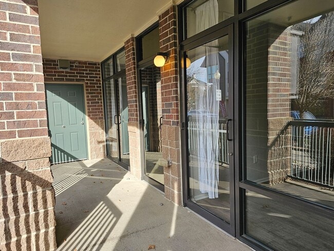 Building Photo - Beautifully Updated Two Bedroom Condo. Second Bedroom can be used as an Office/Flex Space. Unit 8-105