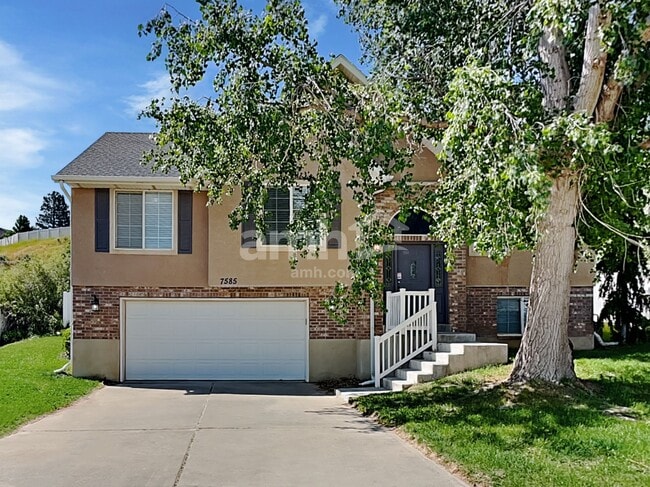 Building Photo - 7585 S 2050 E