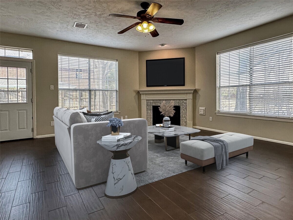 Photo - 2002 Summerall Ct