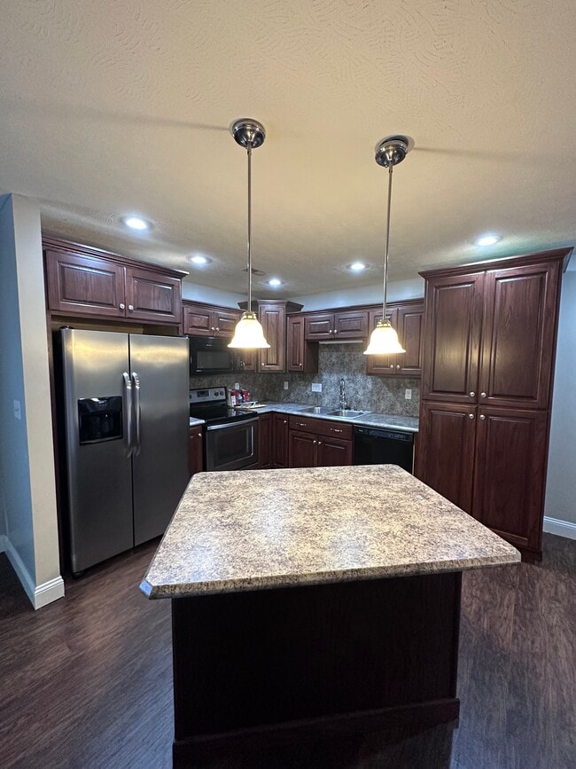 Building Photo - 116 Eden Woods Rd Unit B Rental