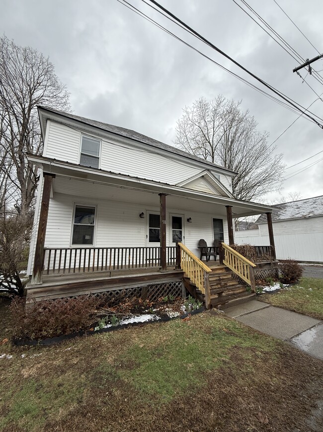 Building Photo - 58 Frost Pl Unit Frost Place Duplex