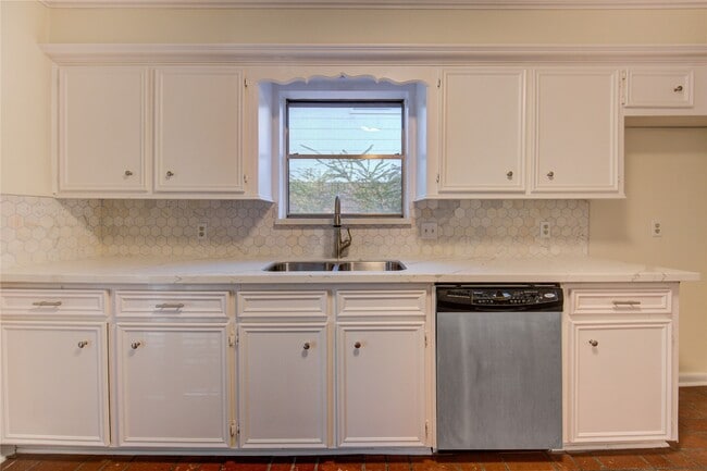 Photo - 5810 Boyce Springs Dr