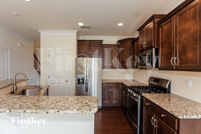 Photo - 104 Rock Hopper Ln