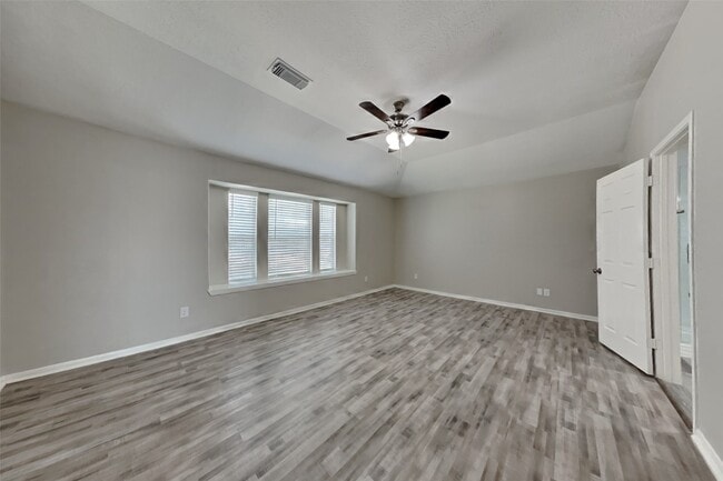 Building Photo - 6611 Barker Bend Ln Rental