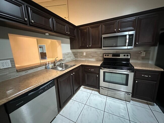 Photo - 6016 NW 91st Way