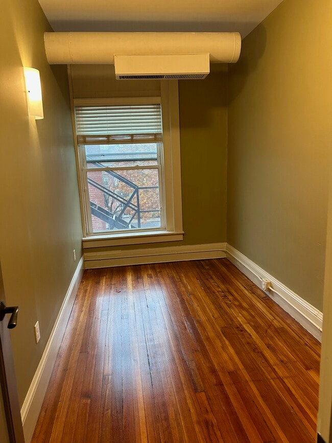 Photo - 98 Main St Unit 2nd Fl