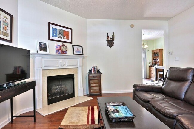 Photo - 3709 Hutchinson Trace Dr