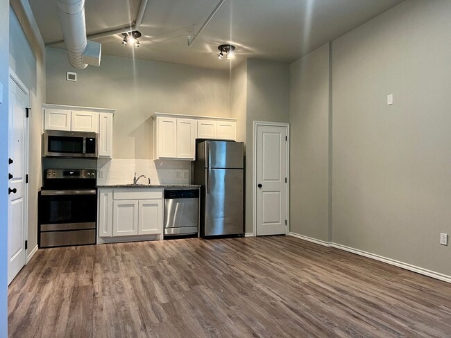 Photo - The Courtyard Lofts ~ One Bedroom Apartment