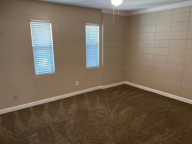 Photo - 600 Mary Beth Ave